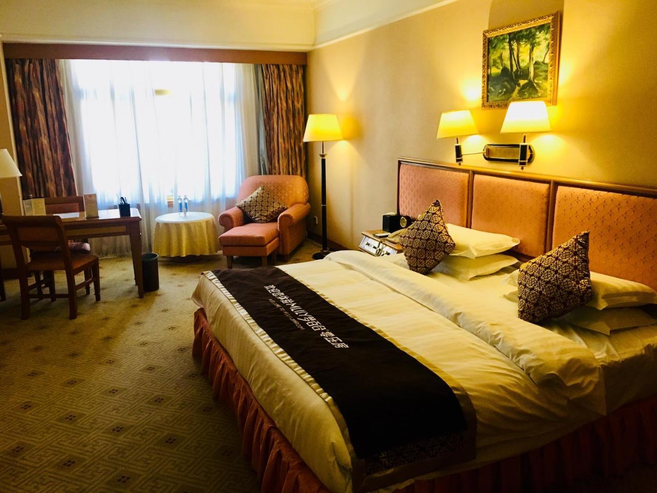 Qingdao Oceanwide Elite Hotel Esterno foto